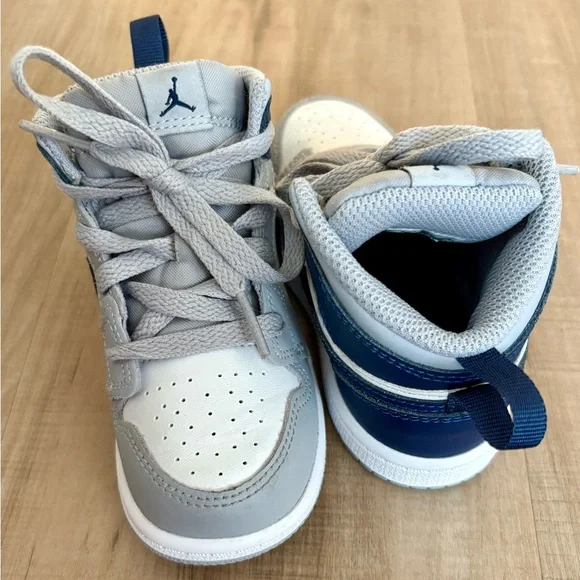Jordan Kids Sneakers - White, Gray, and Navy - Picture 6 of 9